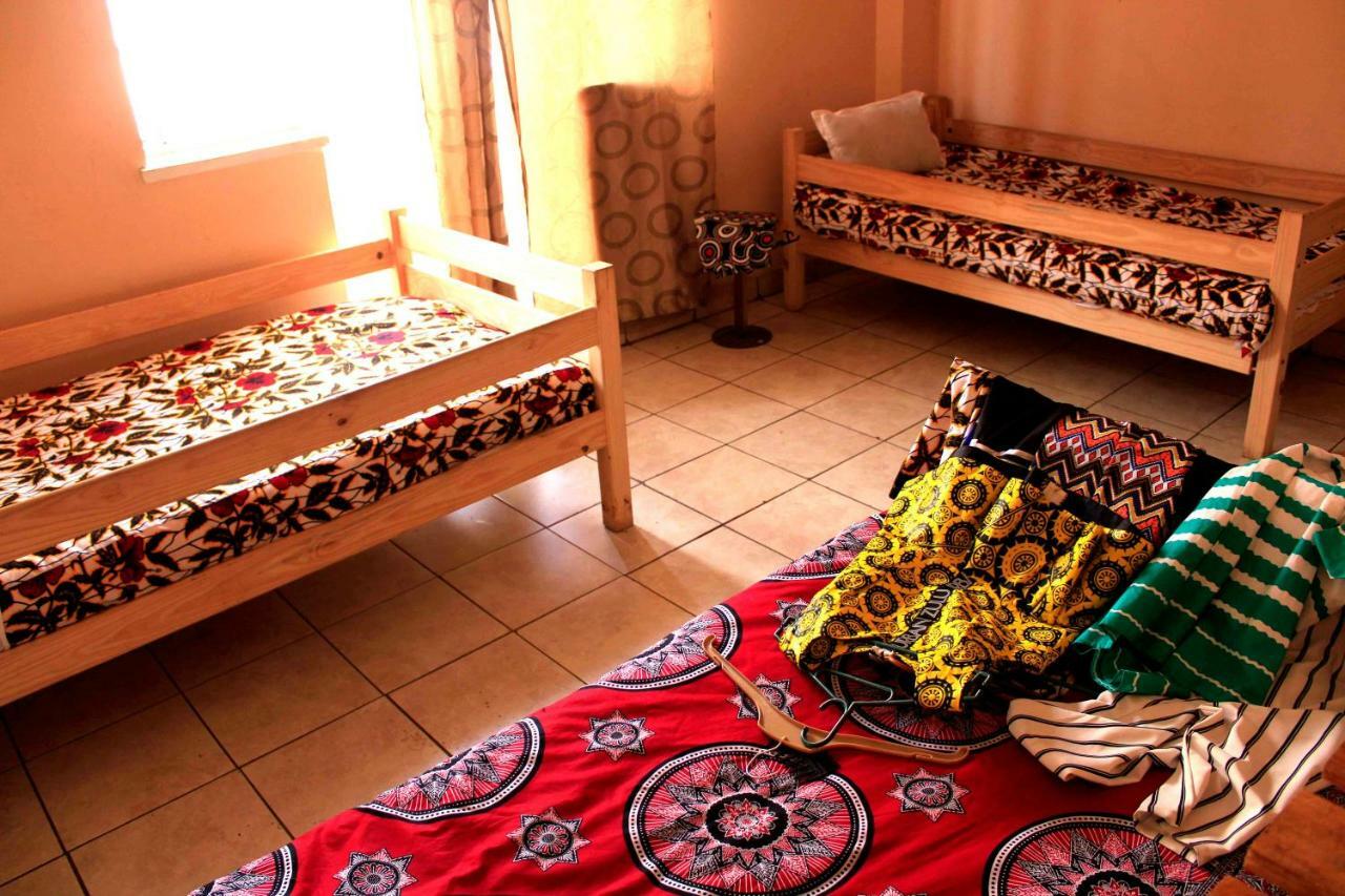 Auberge de jeunesse Urban Backpackers à Johannesbourg Extérieur photo