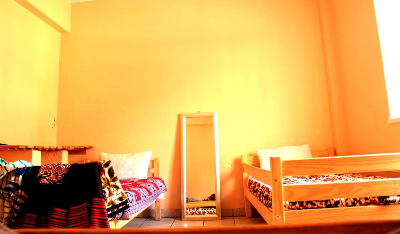 Auberge de jeunesse Urban Backpackers à Johannesbourg Extérieur photo