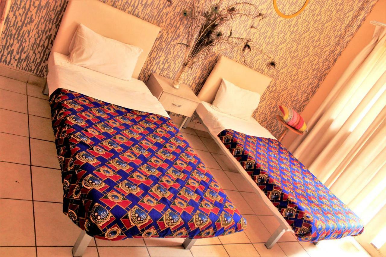 Auberge de jeunesse Urban Backpackers à Johannesbourg Extérieur photo